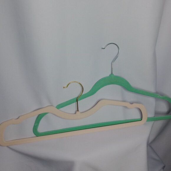 5 Higher Hangers Space Saving Short Neck Nonslip Velvet Hangers Bundle Soft Pink - Picture 8 of 9